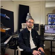 Diplômé INSA et artiste électro/techno propose cours personnalisés de Logic Pro pour débutants et pros.